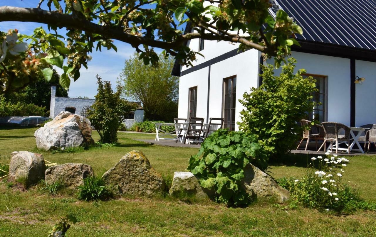 Lunkaberg Bed & Breakfast Симрисхамн Экстерьер фото