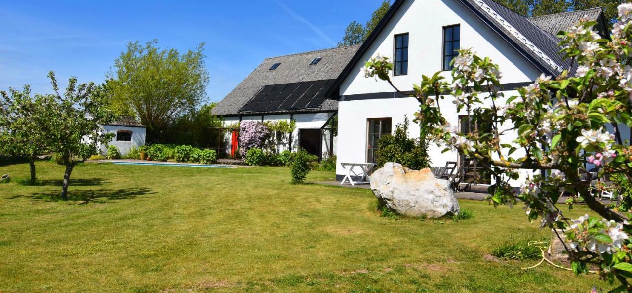 Lunkaberg Bed & Breakfast Симрисхамн Экстерьер фото